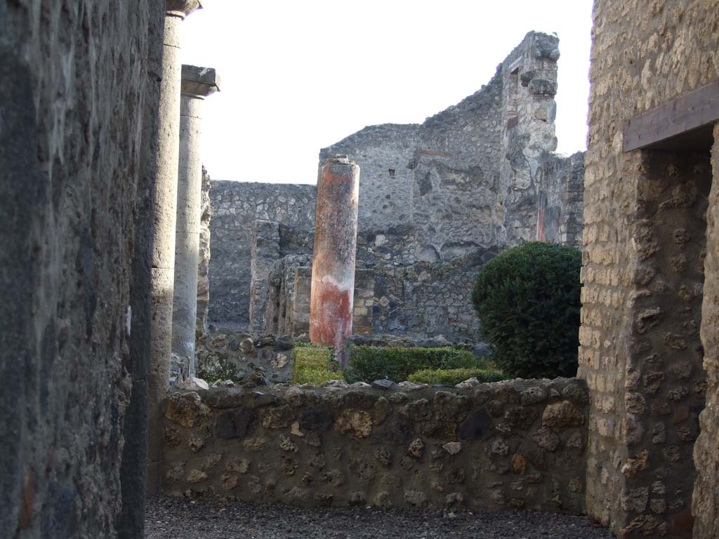 I.13.1 Pompeii. December 2007. Looking south to peristyle and garden area.
