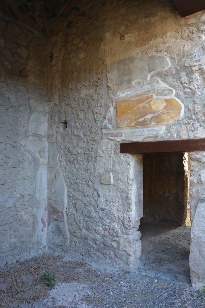 I.13.2 Pompeii. October 2019. Looking towards south-east corner and south wall of left ala.
Foto Annette Haug, ERC Grant 681269 DÉCOR.
