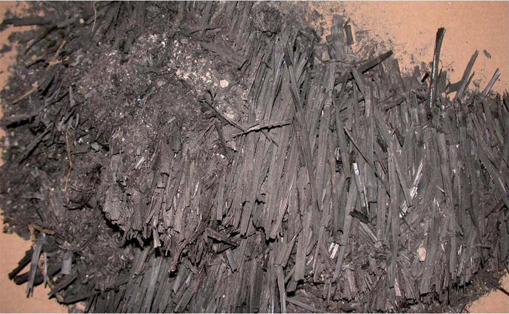 I.14.2 Pompeii. Room J. Carbonised grass stubble removed from where it was stored in room J.
Fig. 201 — Prélèvement de chaumes de Graminées stockées dans la pièce J. (photographie de Magali Cullin-Mingaud).
Voir Chapitre 2 : L’atelier de fabrication de nattes de la via di Nocera (I 14, 2) in Magali Cullin-Mingaud, 2010. La vannerie dans l'Antiquité romaine: Collection du Centre Jean Bérard 35. Paris. Centre Jean Berard, p. 129-171, fig. 201.
https://books.openedition.org/pcjb/706