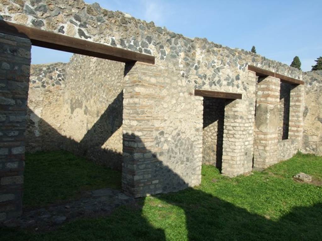 I.14.9 Pompeii. Hospitium. December 2007. Rooms on north side.