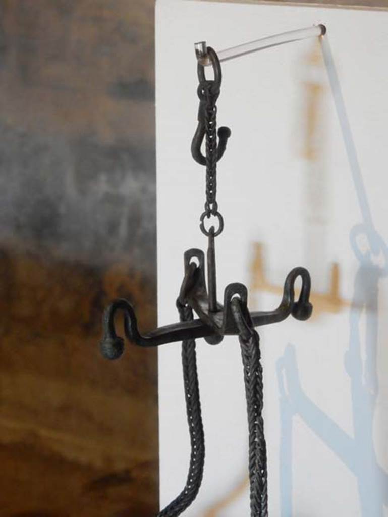 I.14.12, Pompeii. May 2018. Room 13, detail of bronze lantern. Photo courtesy of Buzz Ferebee