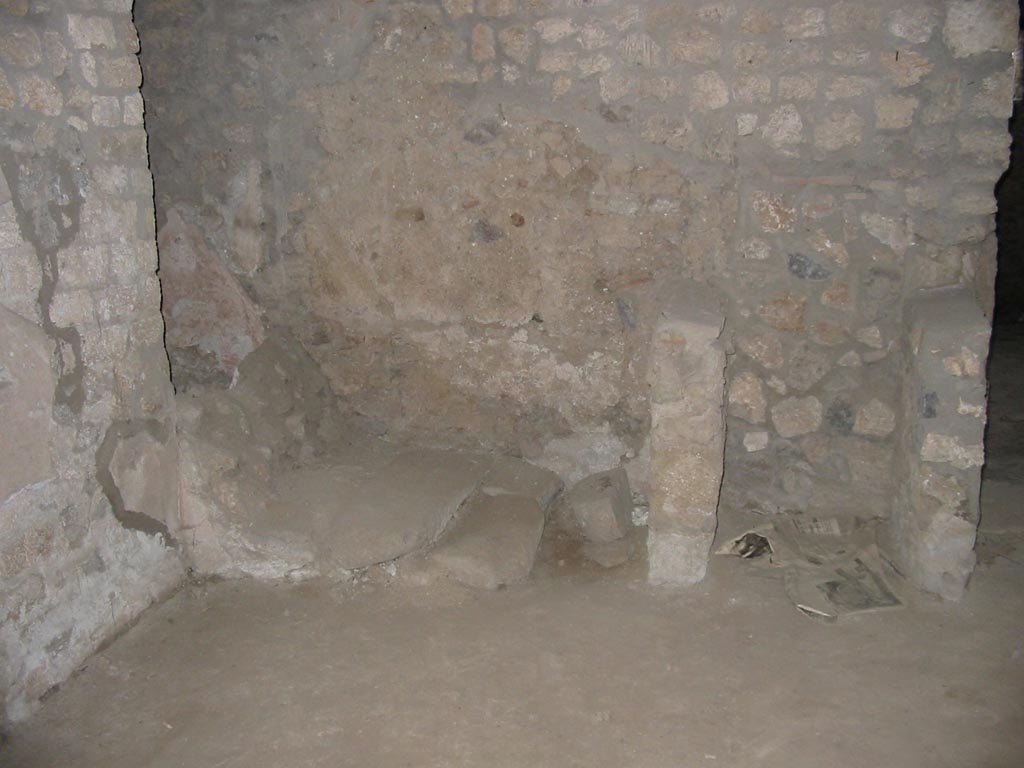 I.14.15 Pompeii. May 2003. South wall of room on north side of bar room. 
The doorway to the bar-room is on the right of the picture. Photo courtesy of Nicolas Monteix.
