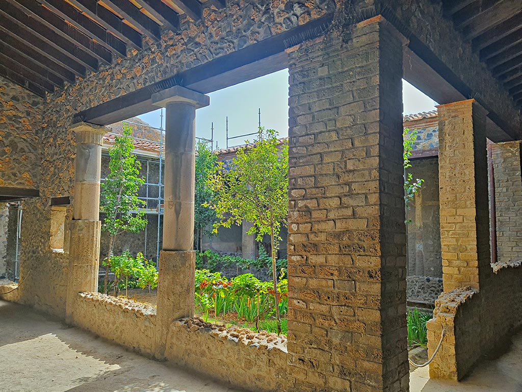 I.15.3 Pompeii. September 2024. 
Looking south-east across peristyle 13, from near entrance. Photo courtesy of Giuseppe Ciaramella.
