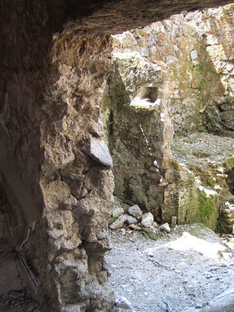 I.17.4 Pompeii. May 2006. Kitchen and latrine in south west corner.