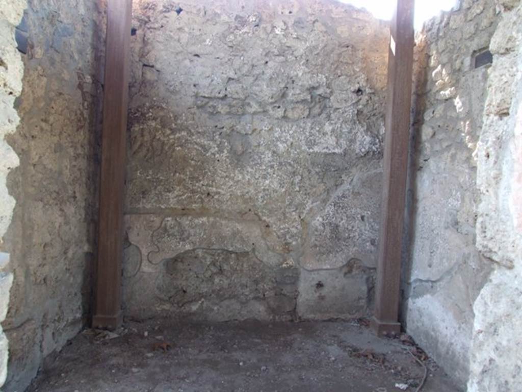 II.1.9 Pompeii.  March 2009.  Room 2.  Anteroom. South wall.