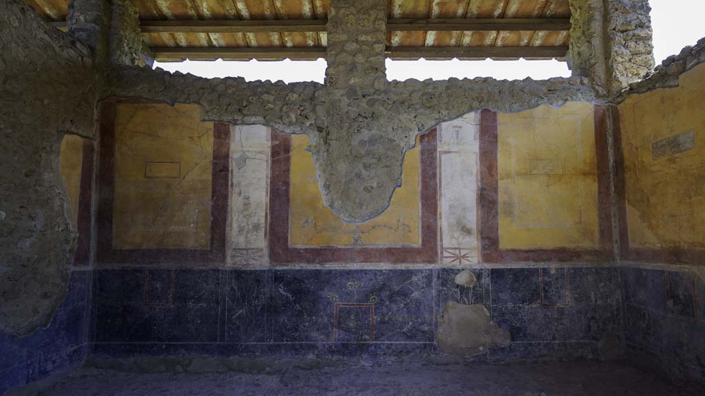 II.2.2 Pompeii. August 2021. Room “c”, looking towards east wall. Photo courtesy of Robert Hanson.