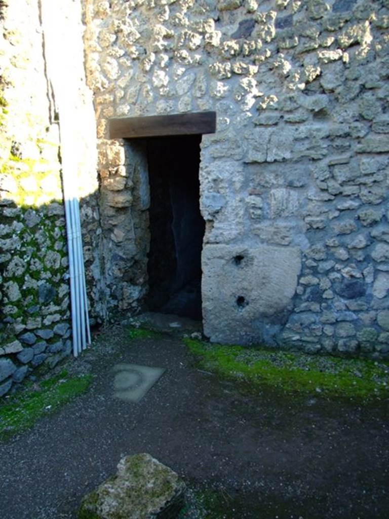 II.3.2 Pompeii. March 2009.  Doorway to room, in south east corner of yard.