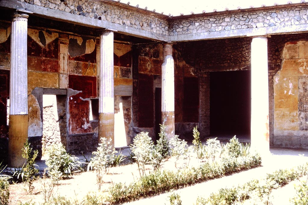 II.3.3 Pompeii. 1964. Looking towards north-west corner of garden area. Photo by Stanley A. Jashemski.
Source: The Wilhelmina and Stanley A. Jashemski archive in the University of Maryland Library, Special Collections (See collection page) and made available under the Creative Commons Attribution-Non Commercial License v.4. See Licence and use details.
J64f1705