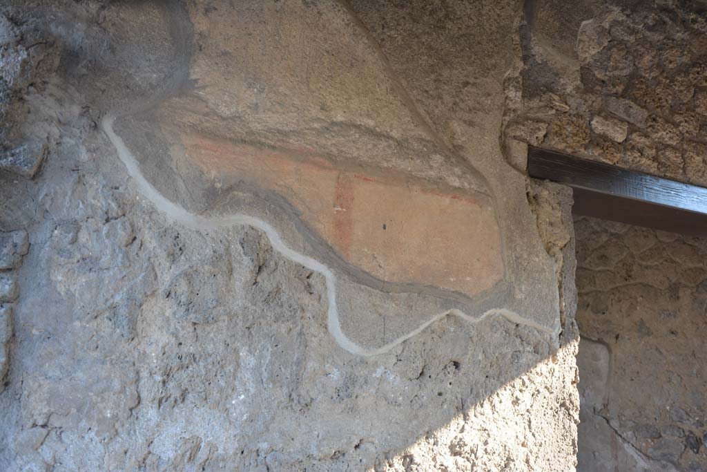 II.8.2 Pompeii. July 2017. North side of entrance corridor, on west side of doorway into II.8.3, on right.
Foto Annette Haug, ERC Grant 681269 D�COR.
