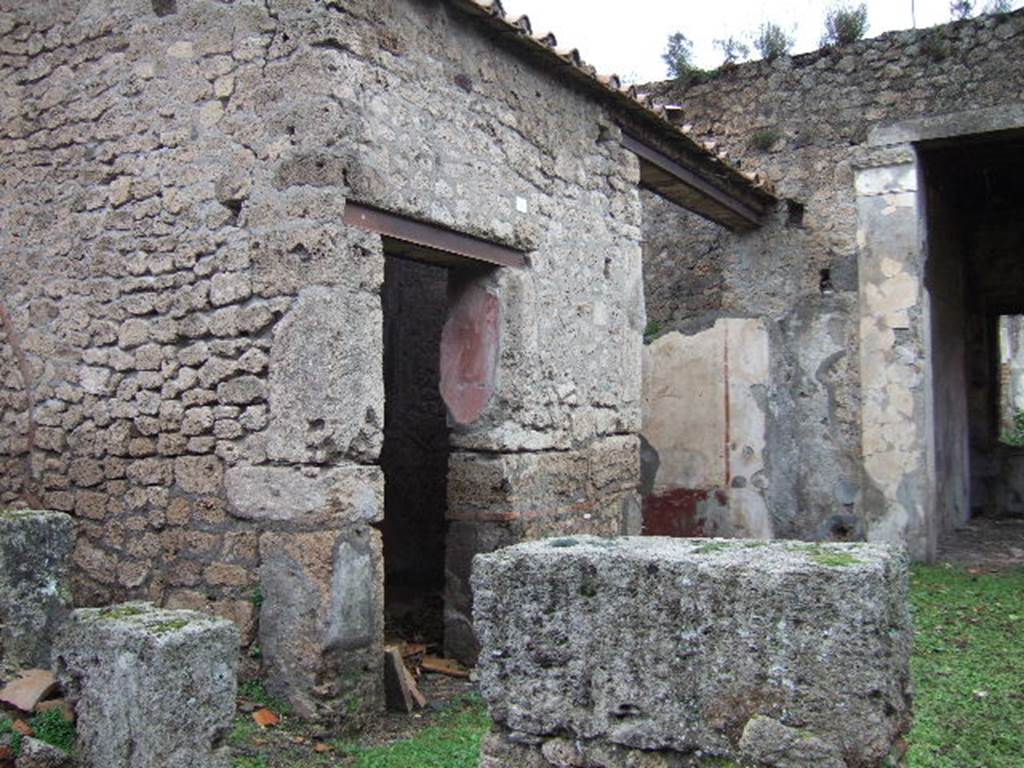 III.2.1 Pompeii. December 2005. Rooms on west side of atrium.
