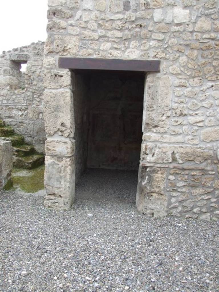 III.2.1 Pompeii. March 2009. 
Room 4, cubiculum on the west side of the atrium.
