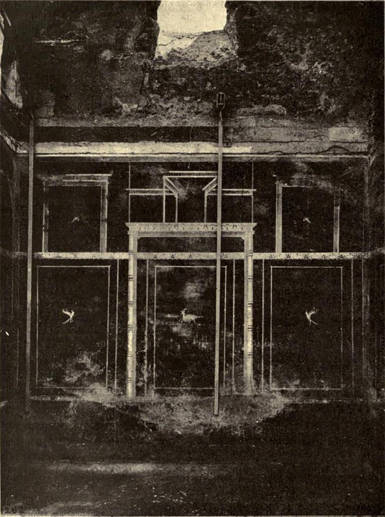 III.2.1 Pompeii. c. June/July 1915. Detail from south wall of room 7, oecus.
(Described by Della Corte in NdS, as “salone d”).
See Notizie degli Scavi di Antichità, 1915, (p.338, fig.2).

