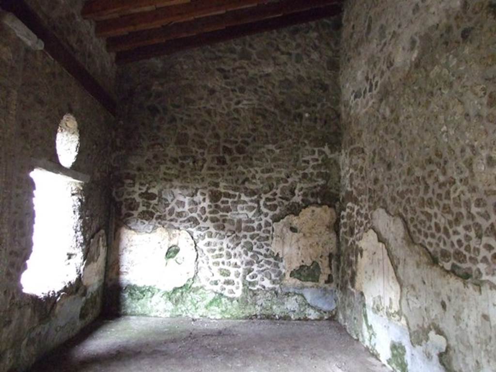 III.2.1 Pompeii.  March 2009.  Room 14. Triclinium.  Looking north.