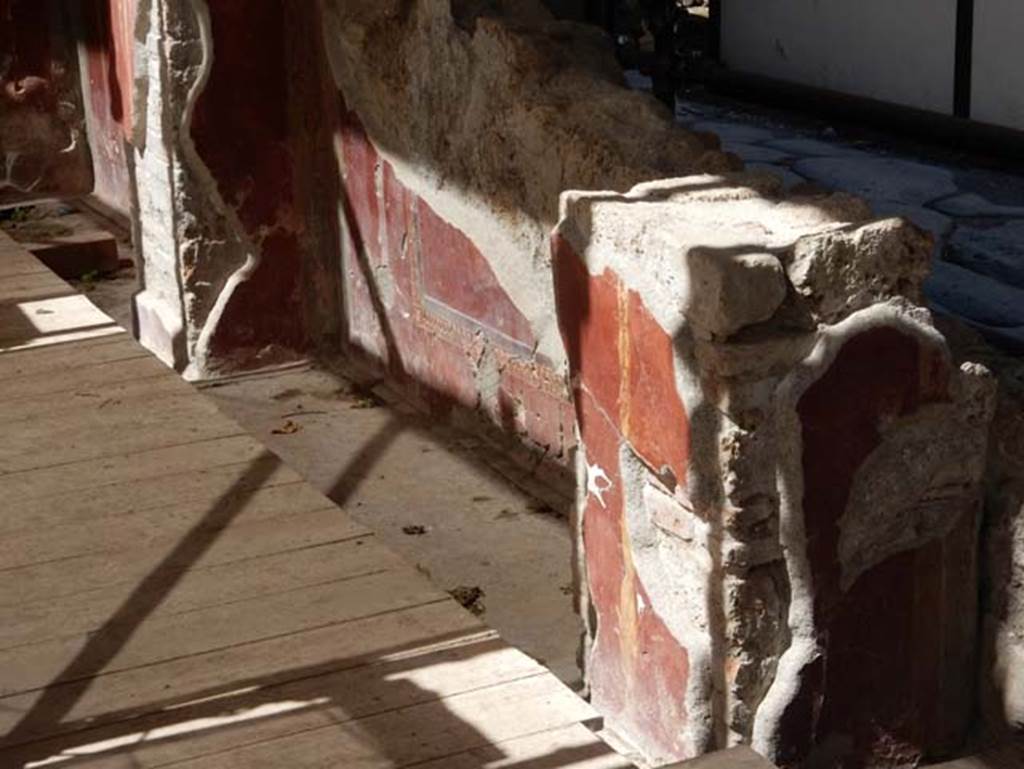 III.3.6 Pompeii. May 2018. East wall between pilasters. Photo courtesy of Buzz Ferebee.