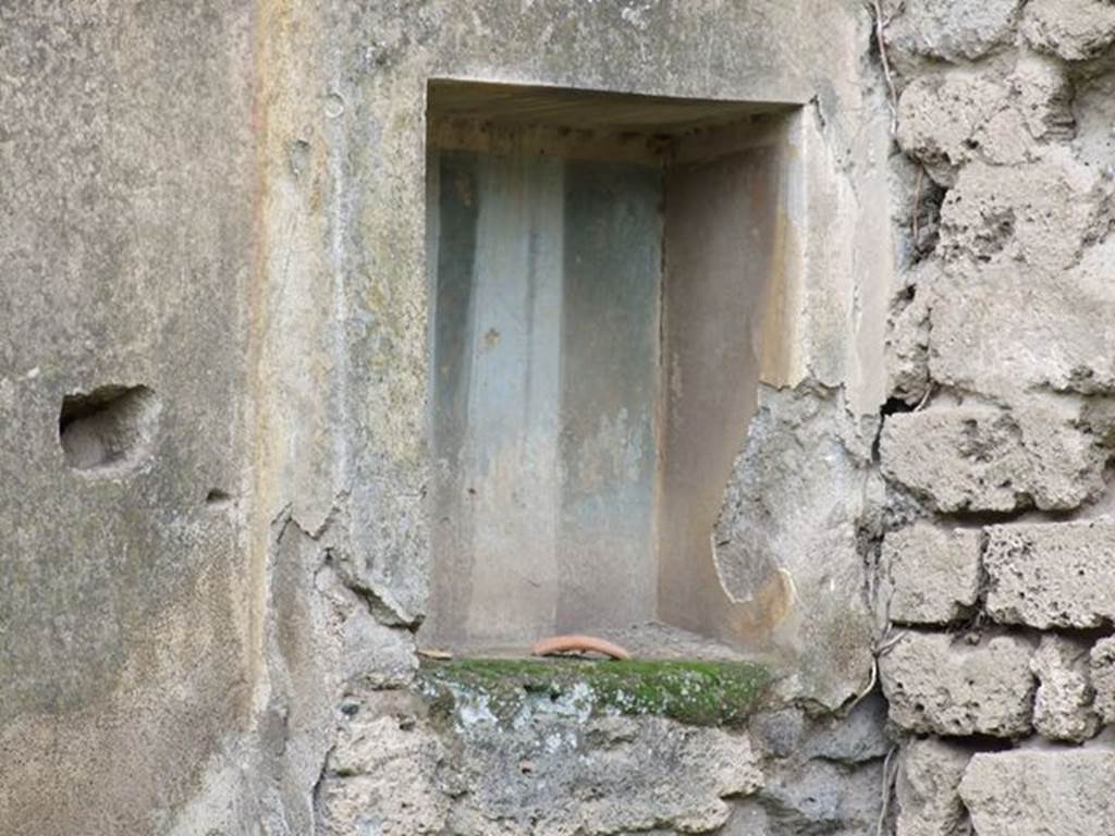 III.4.1  Pompeii. December 2005.  Rectangular Niche on west wall.