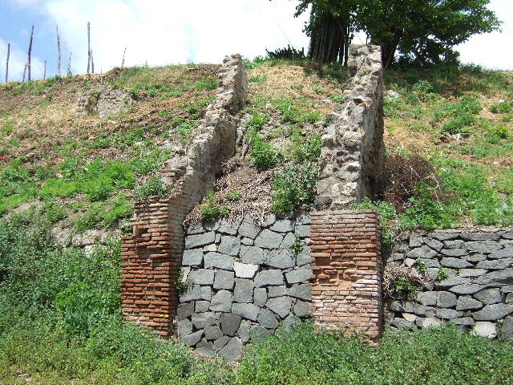 IV.2.d Pompeii. May 2006. Entrance.