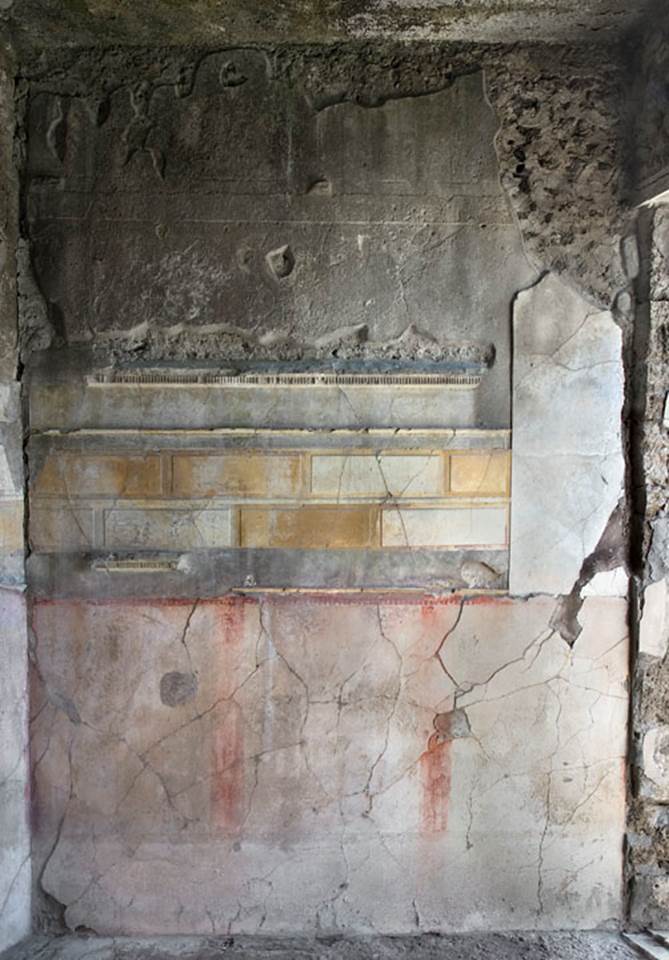 V.1.7 Pompeii. c.2005-7. Room 8, south wall of cubiculum. Photo by Hans Thorwid.
Photo courtesy of the Swedish Pompeii Project.