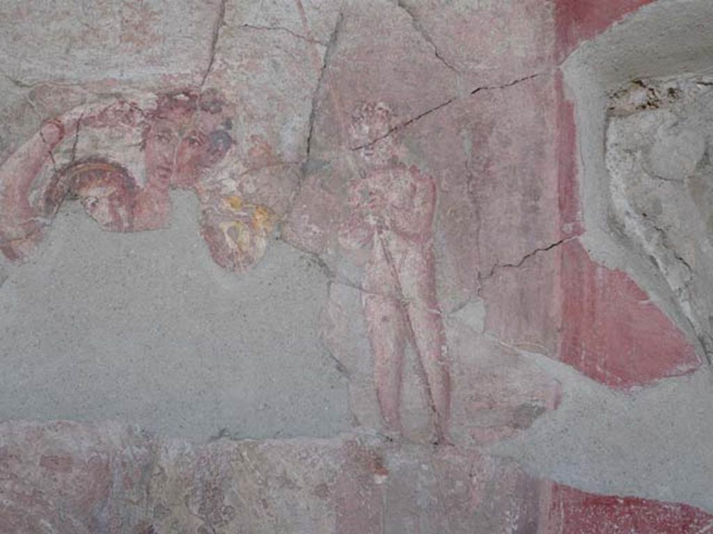 V.1.18 Pompeii. May 2012. Exedra “o”, detail from wall painting from central panel on north wall. Photo courtesy of Buzz Ferebee.