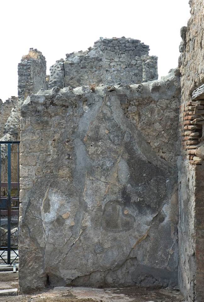 V.1.18 Pompeii. c.2008. 
West wall in north-west corner of atrium. Photo by Hans Thorwid.
Photo courtesy of The Swedish Pompeii Project.
