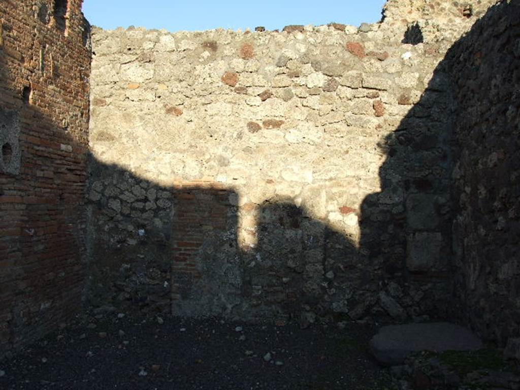 V.1.29 East wall.