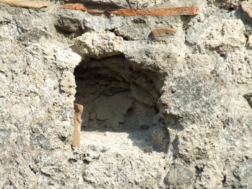 V.2.10 Domus of Paccia.  Niche or recess in east wall of peristyle.