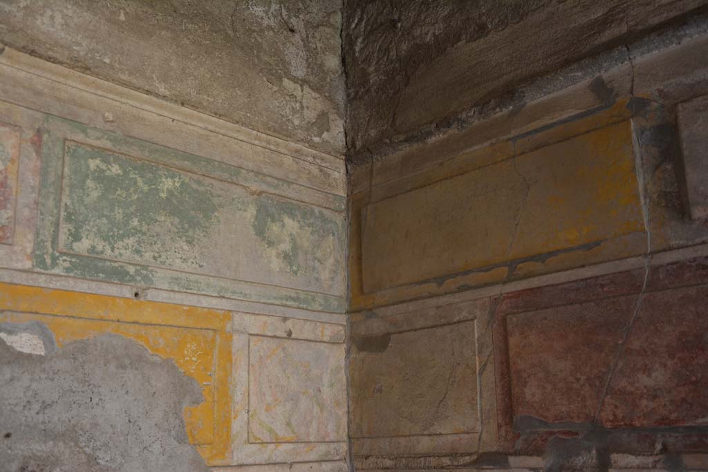 V.2.h Pompeii. October 2019. Cubiculum �g�, detail from south-west corner.
Foto Annette Haug, ERC Grant 681269 D�COR.
