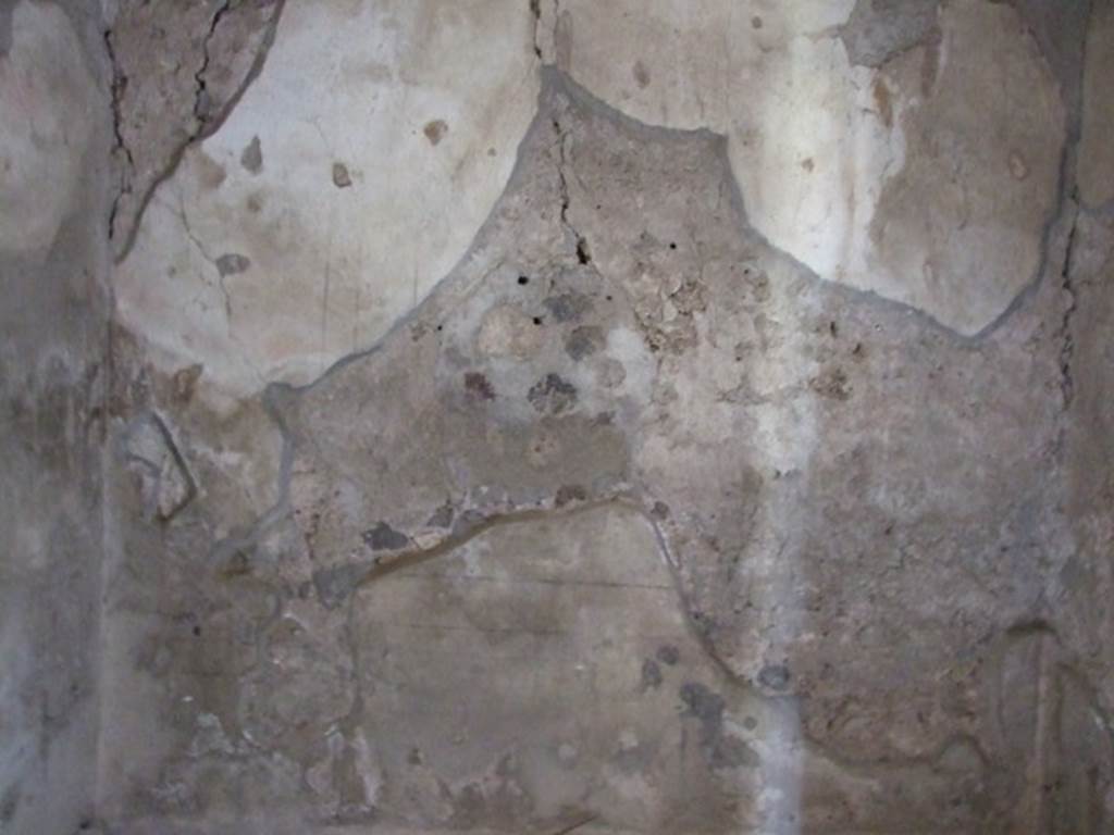 V.2.i Pompeii. March 2009.  Room 2b, North wall.