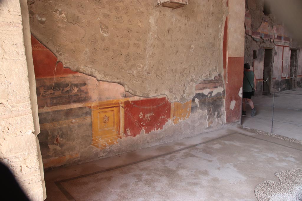 V.2.i Pompeii.  October 2023. Tablinum 7, looking along west wall from north portico. Photo courtesy of Klaus Heese.