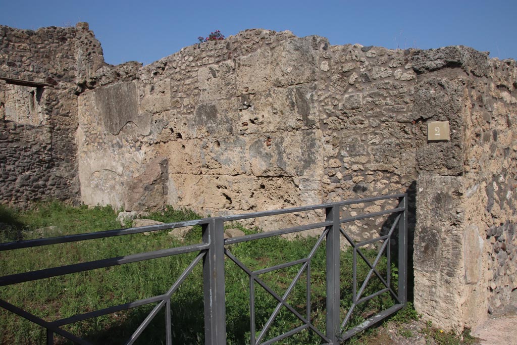 V.3.2 Pompeii. October 2023. Looking north along east wall from entrance doorway. Photo courtesy of Klaus Heese.