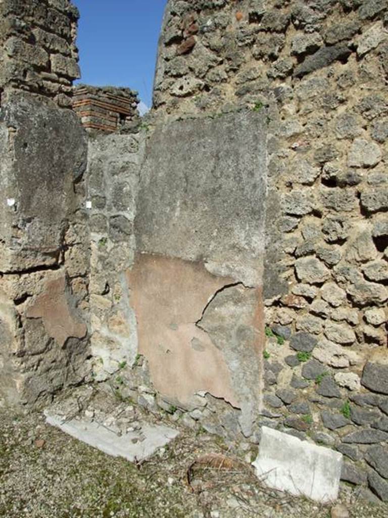 V.3.7 Pompeii. March 2009. Recess in the East wall, with marble sill?