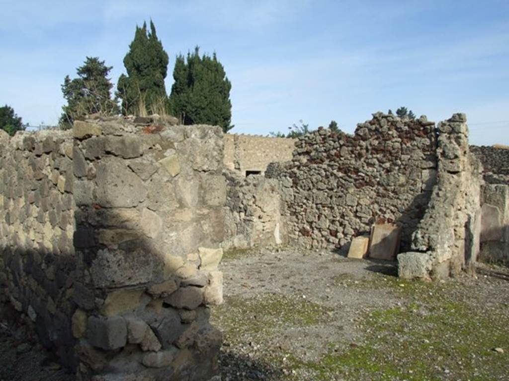VI.1.7 Pompeii. December 2007. Doorway to room 2, large triclinium on north side of atrium..