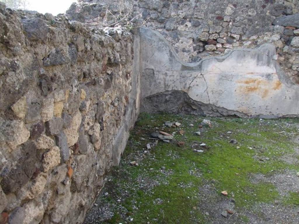 VI.1.7 Pompeii. December 2007. Room 10, south-west corner.
