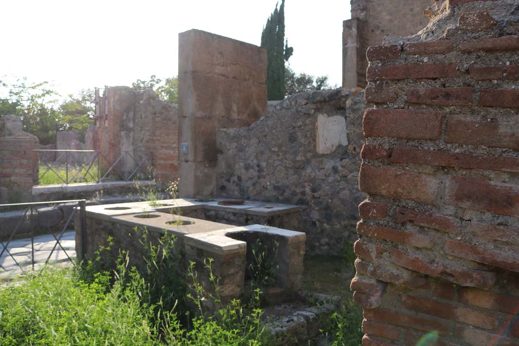 VI.2.1 Pompeii. December 2018. 
Looking north-west across bar-room, from rear. Photo courtesy of Aude Durand.
