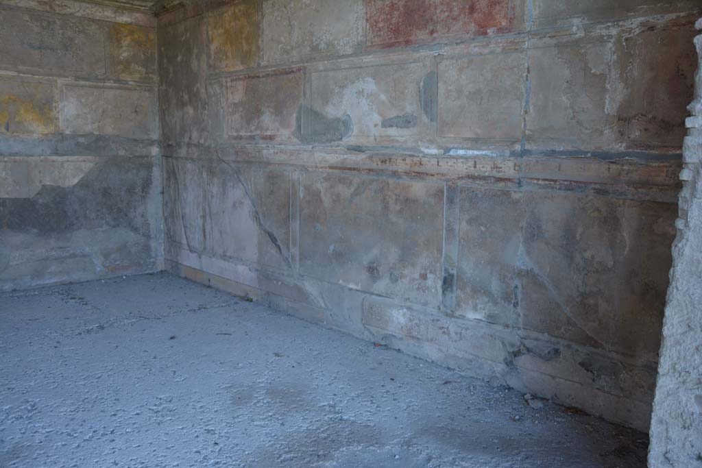 VI.2.4 Pompeii. December 2017. Lower north wall of oecus.
Foto Annette Haug, ERC Grant 681269 D�COR.
