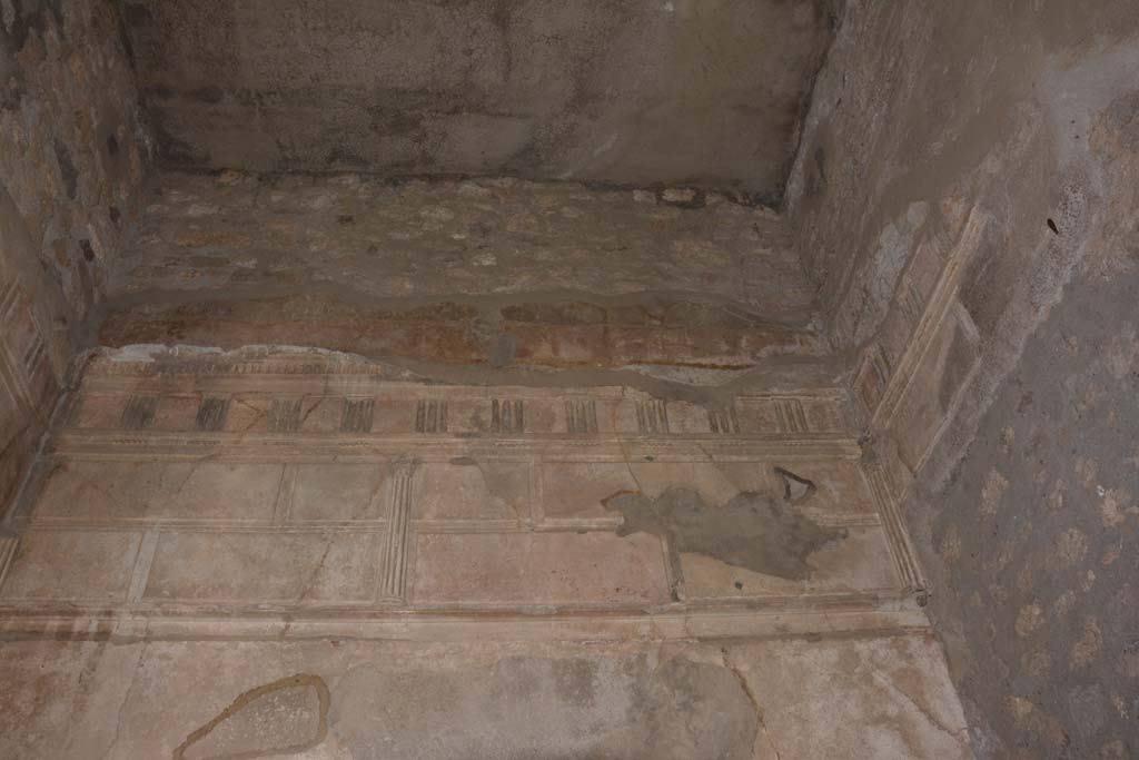 VI.2.4 Pompeii. March 2019. Upper east wall in cubiculum.
Foto Annette Haug, ERC Grant 681269 D�COR.
