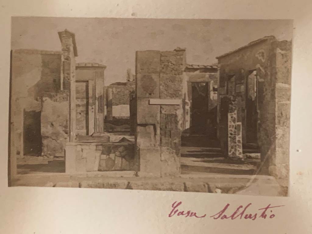 VI.2.4 Pompeii. From an album dated c.1875-1885. Looking towards the bar at VI.2.5, with entrance doorway to VI.2.4, on right.
Photo courtesy of Rick Bauer.

