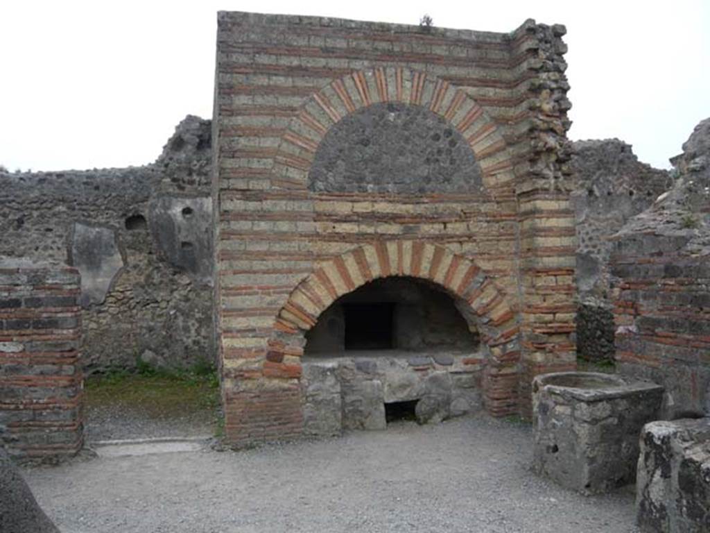 VI.3.3 Pompeii. May 2012. Room 7, looking south towards oven, and doorway to room 6, on left.  Photo courtesy of Buzz Ferebee.
