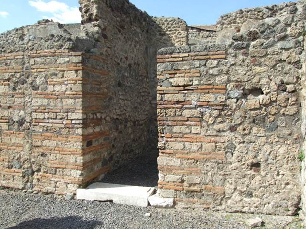 VI.3.3 Pompeii.  March 2009.  Doorway to Room 9, Cubiculum.