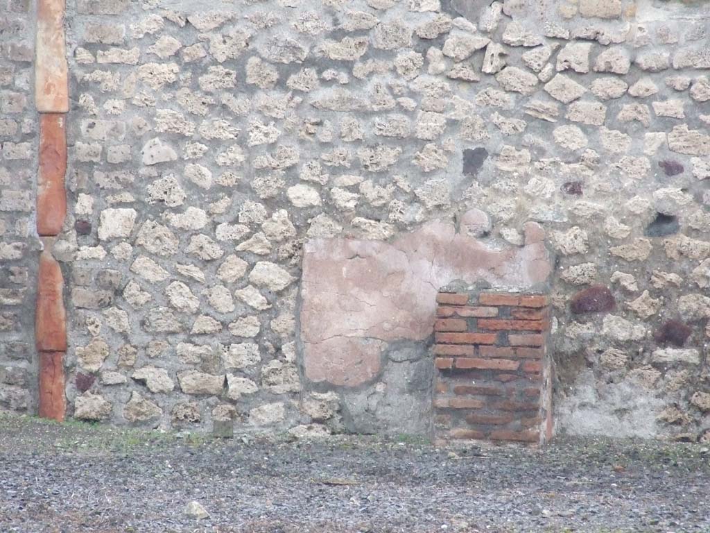 VI.3.7 Pompeii. December 2007. Masonry altar near east wall of garden area.