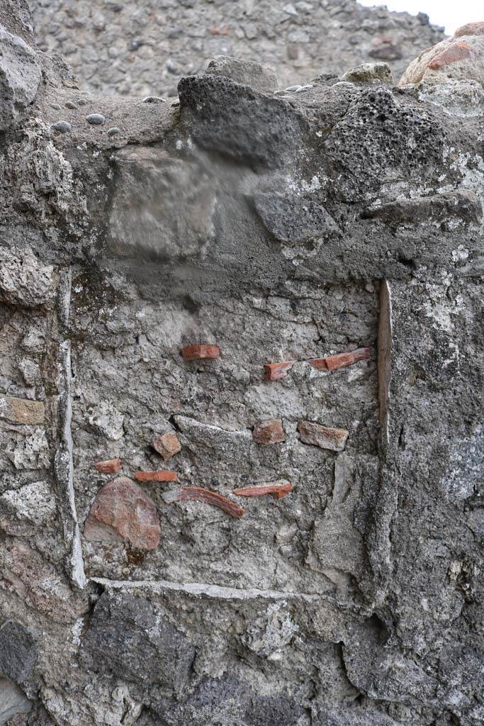VI.4.1 Pompeii. December 2018. 
Looking towards niche in south wall of cubiculum. Photo courtesy of Aude Durand.
