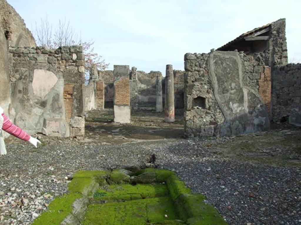 VI.5.5 Pompeii. December 2007. Looking east across atrium.