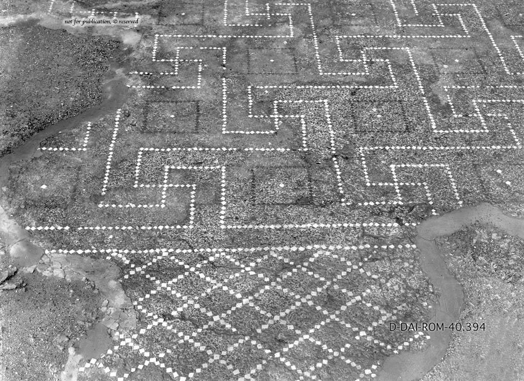 VI.6.1 Pompeii. c.1930. Room 4, flooring in west ala.
DAIR 40.394. Photo � Deutsches Arch�ologisches Institut, Abteilung Rom, Arkiv.
See Pernice, E.  1938. Pavimente und Fig�rliche Mosaiken: Die Hellenistische Kunst in Pompeji, Band VI. Berlin: de Gruyter, (taf. 15,4).
