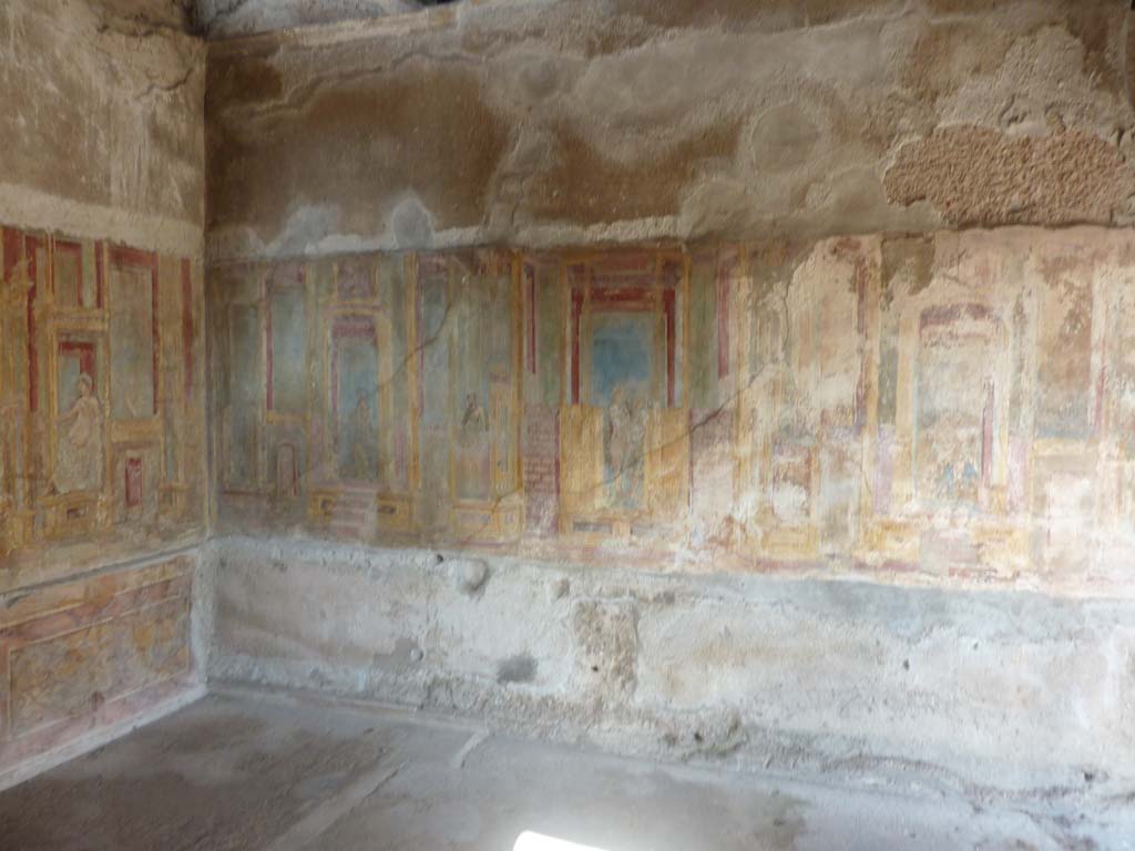 VI.7.23 Pompeii. October 2014. North-west corner and north wall.
Foto Annette Haug, ERC Grant 681269 DÉCOR.