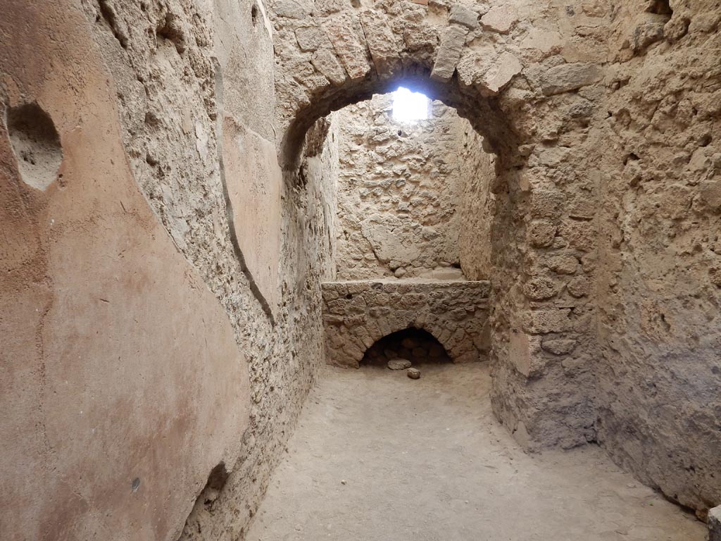 VI.8.3/5 Pompeii. May 2015. Room 13, kitchen. Photo courtesy of Buzz Ferebee.