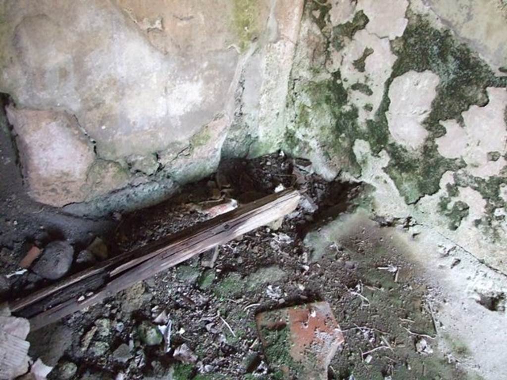 VI.8.20 Pompeii. March 2009. Room 19. North east corner, lower area