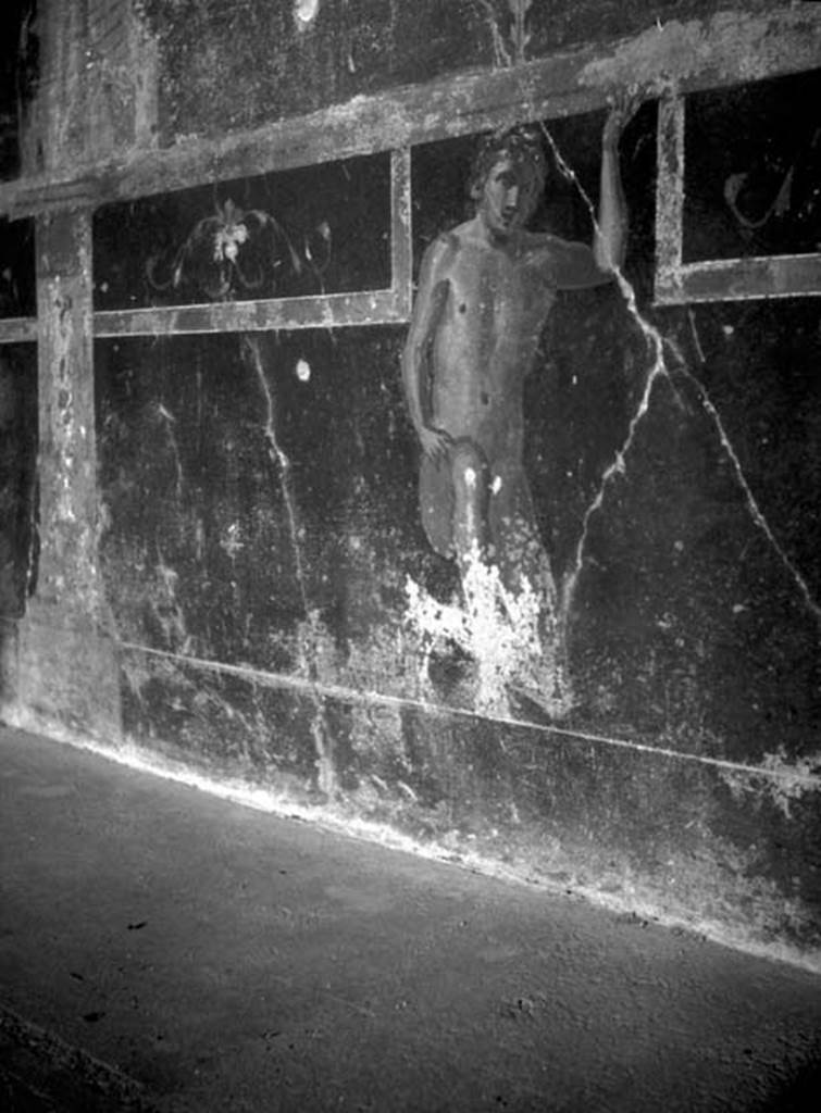 231746 Bestand-D-DAI-ROM-W.592.jpg
VI.9.2 Pompeii. W.592.Room 26, centre of east wall, painting of kneeling figure with raised hand.
Photo by Tatiana Warscher. With kind permission of DAI Rome, whose copyright it remains.
See http://arachne.uni-koeln.de/item/marbilderbestand/231746