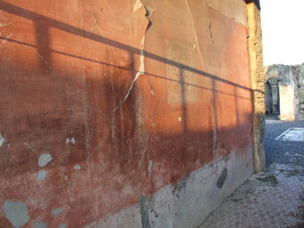 VI.9.2 Pompeii. September 2005. North side of entrance corridor 1.