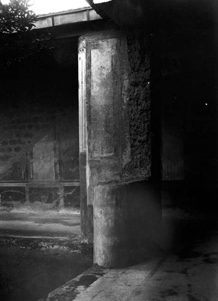 230743 Bestand-D-DAI-ROM-W.0999.jpg
VI.9.6 Pompeii. W.999. Room 6, looking south towards pilaster in south-west corner, and south wall of peristyle.
Photo by Tatiana Warscher. With kind permission of DAI Rome, whose copyright it remains.
See http://arachne.uni-koeln.de/item/marbilderbestand/230743