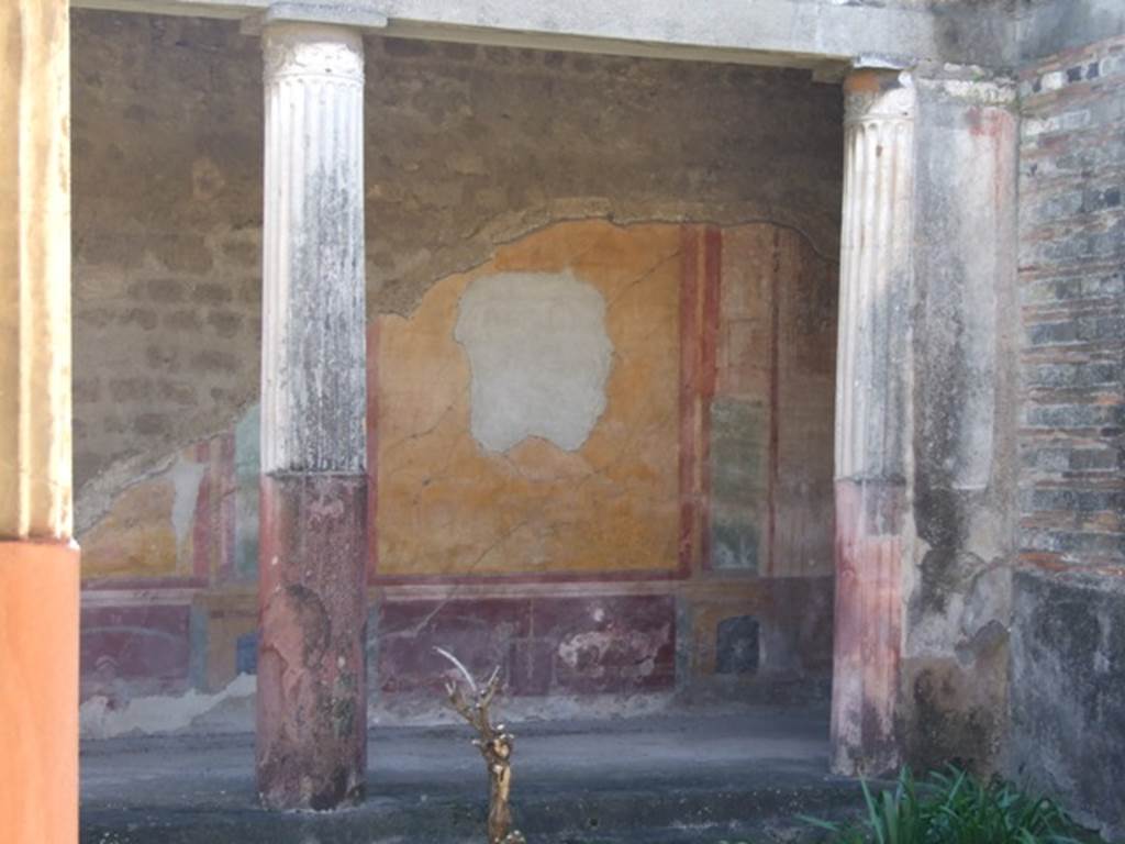 VI.9.6 Pompeii. March 2009. Room 6, west end of south wall of peristyle.
