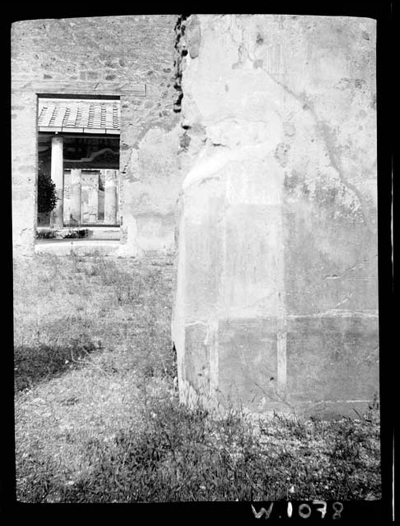 230418 Bestand-D-DAI-ROM-W.1078.jpg
VI.9.7 Pompeii. W.1078. Room 10, looking towards north wall of tablinum,  and across atrium towards doorway to peristyle of VI.9.6.
Photo by Tatiana Warscher. With kind permission of DAI Rome, whose copyright it remains. 
See http://arachne.uni-koeln.de/item/marbilderbestand/230418 
